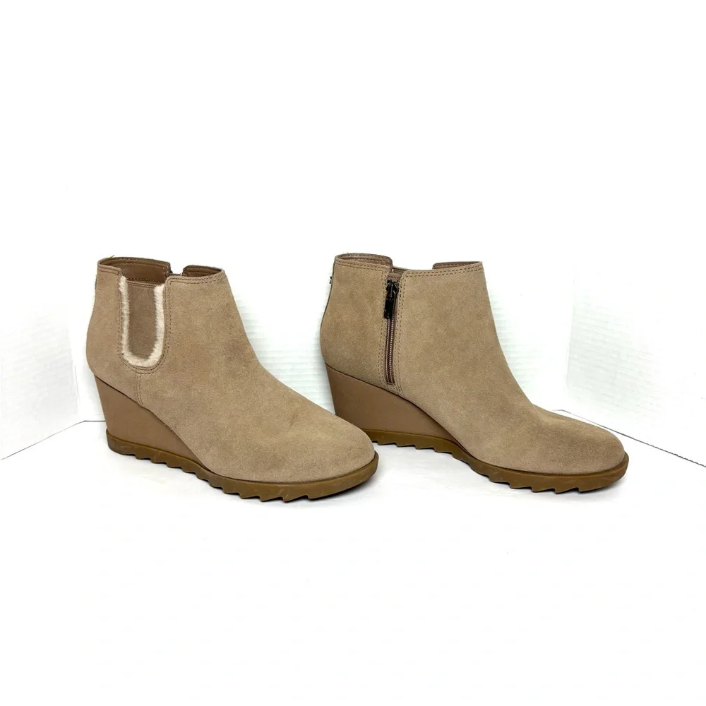 UGG Koolaburra Wedge Boots Yonela Ortholite Tan Suede Ankle Zip Womens 11 Winter